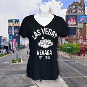 Women’s Vegas V-neck Short Sleeve Black t-shirt sz Large